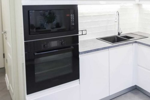 Read more about the article What Is The Best Brand For Wall Ovens? [7 Brands Reviewed]