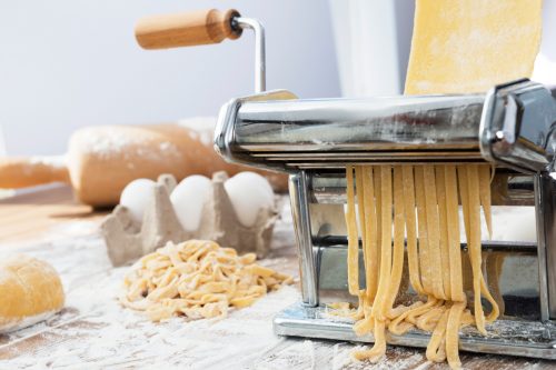 Read more about the article 5 Best Pasta Machine Brands You Should Be Looking Into