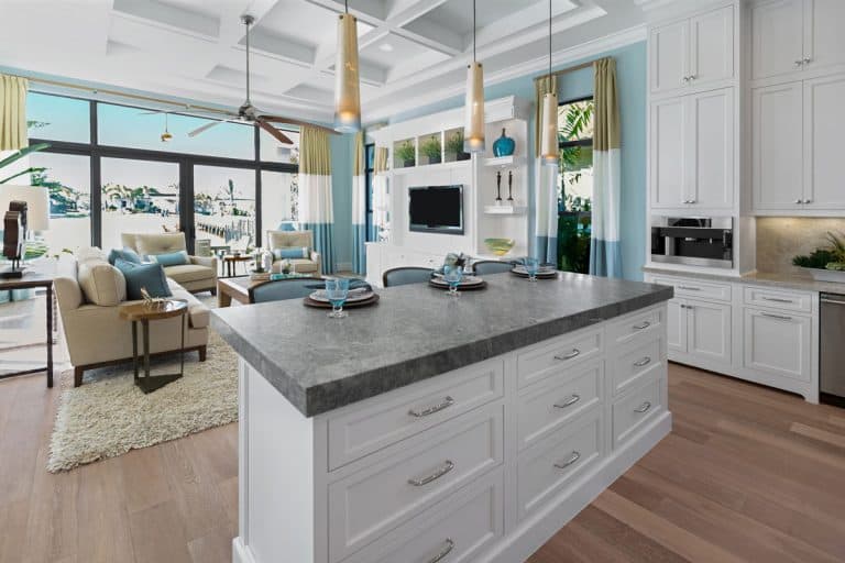 Beautiful Modern kitchen with a granite countertop height island, What Should Seams in A Granite Countertop Look Like?