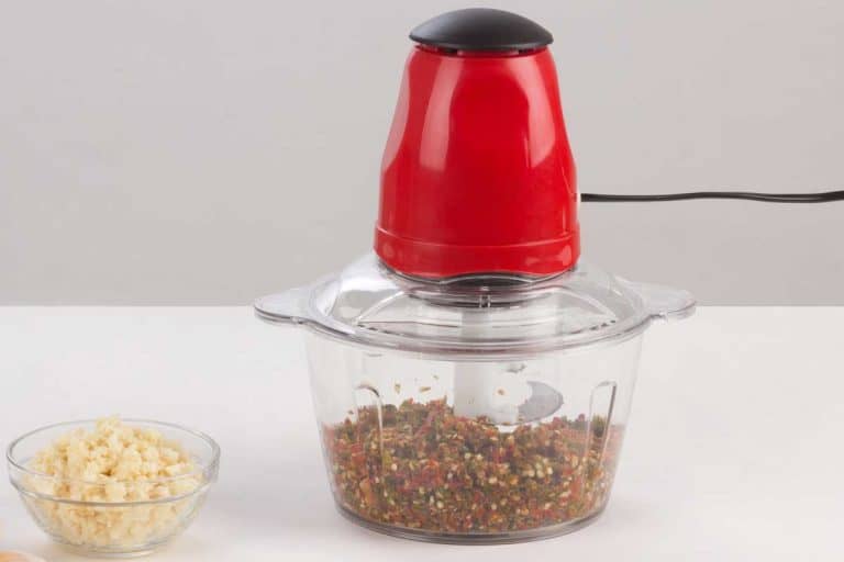 Food processor with chopped chilli inside, Food Processor Lid Stuck? Here's What To Do