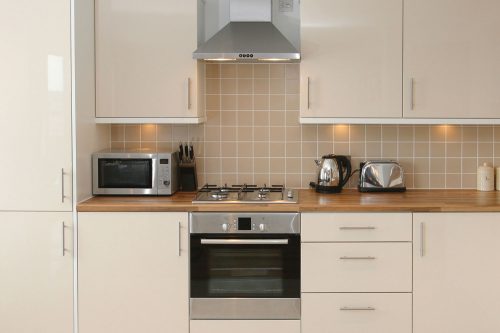 Read more about the article How Many Inches Should There Be Between The Stove And Microwave?