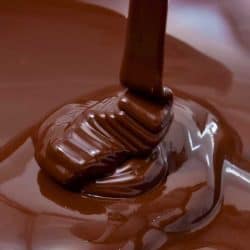 Close up of a melted chocolate, Should You Add Butter Or Oil To Melted Chocolate?