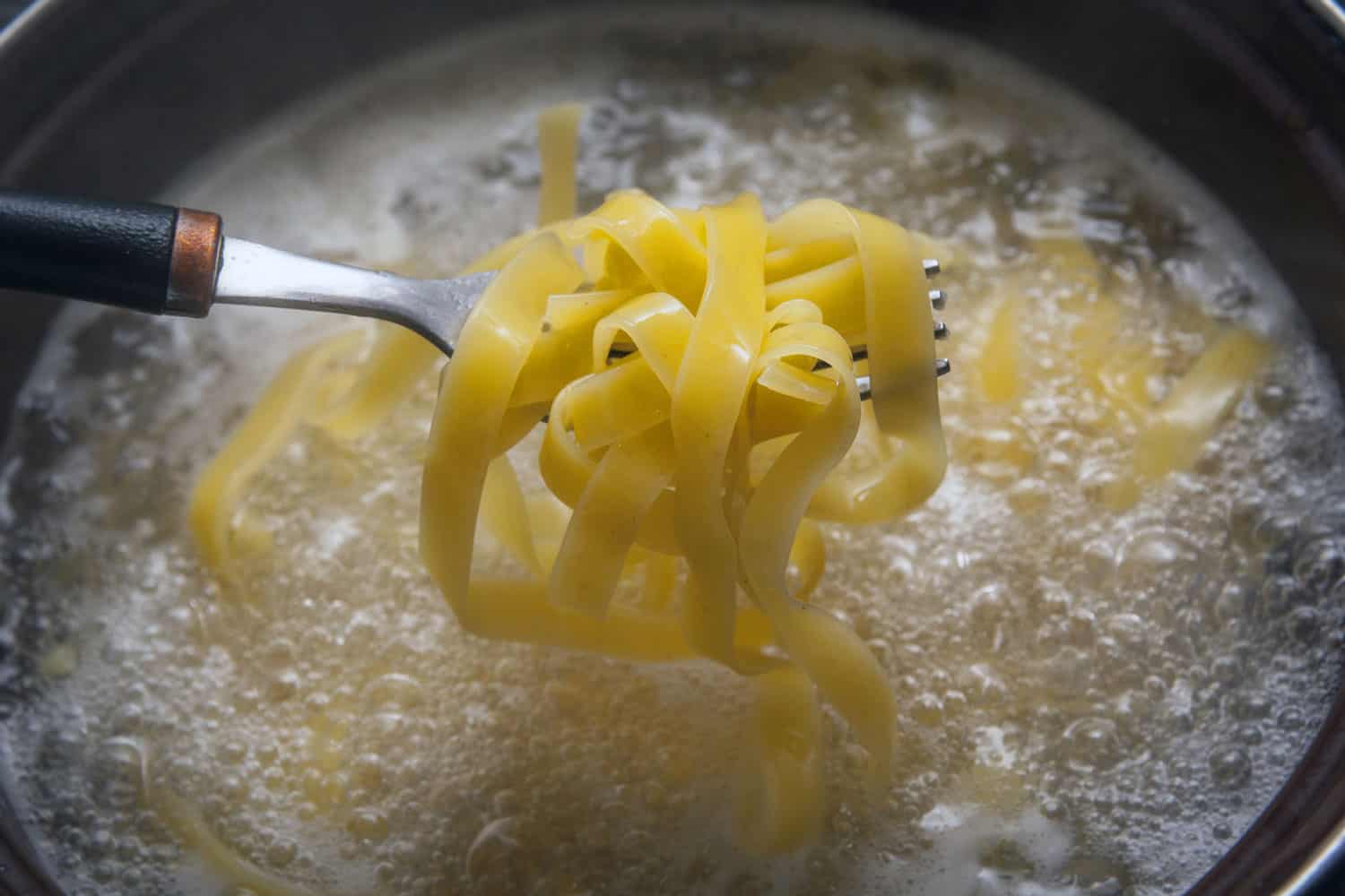 Cooking pasta in hot boiled water