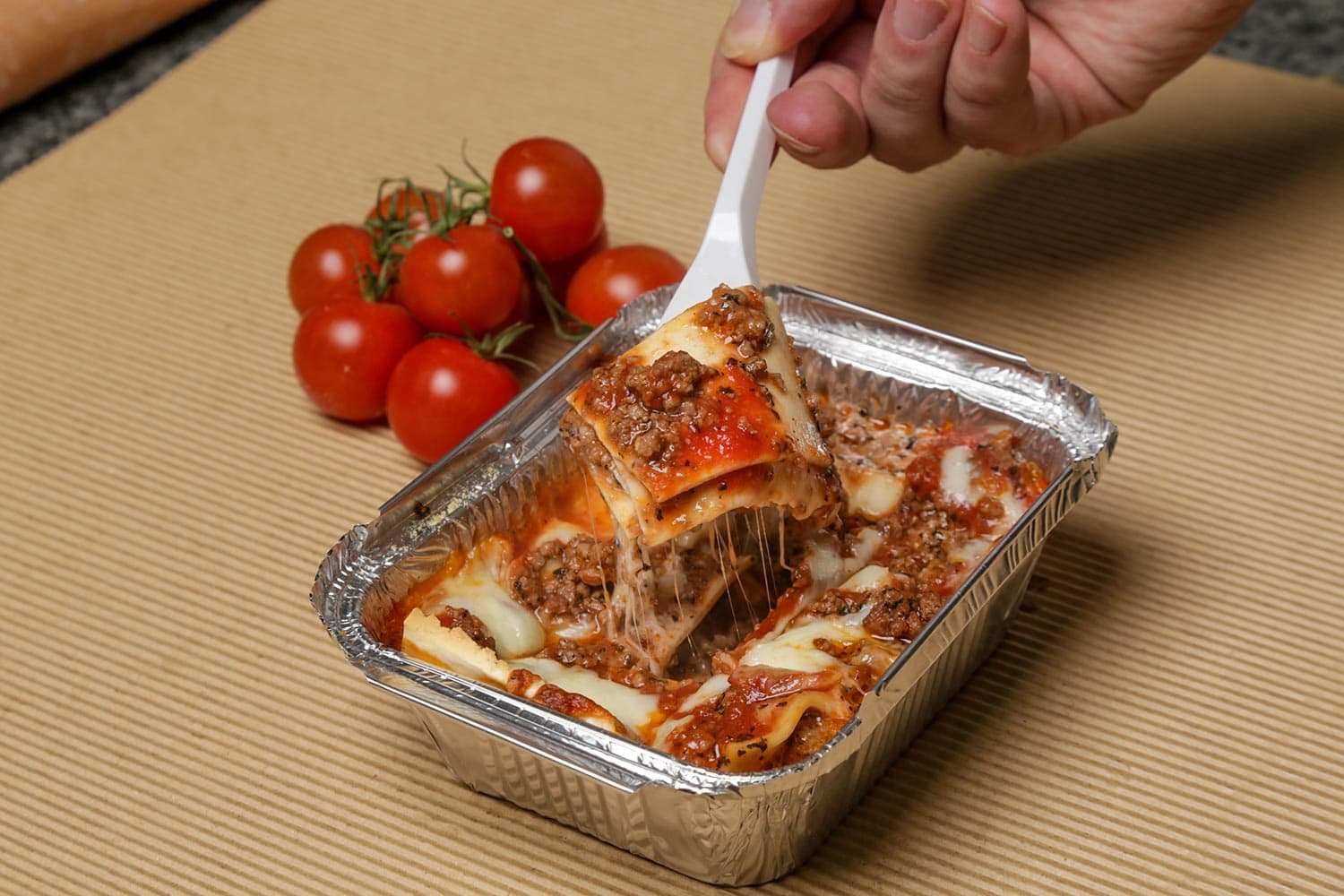 Lasagna takeaway package- Healthy Italian food in foil box