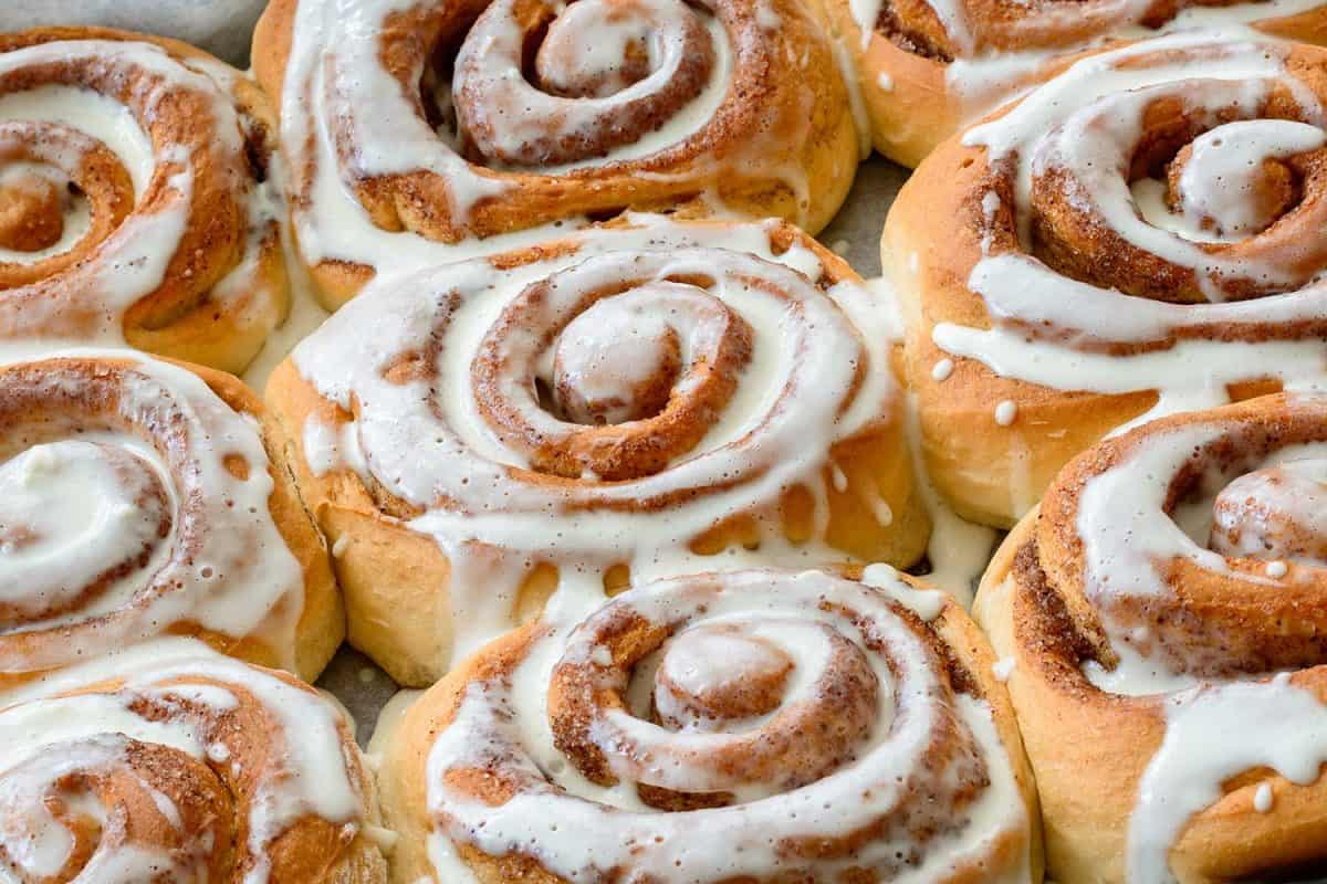 Do Cinnabons Need to Be Refrigerated? 