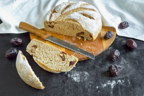 Read more about the article Do You Need To Wash A Knife After Cutting Bread? [And Other Care Tips For Bread Knives]