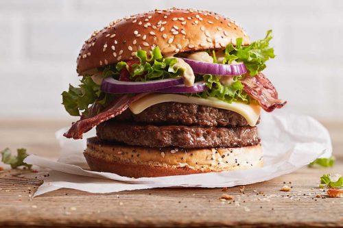 Read more about the article How To Keep Hamburgers From Falling Apart