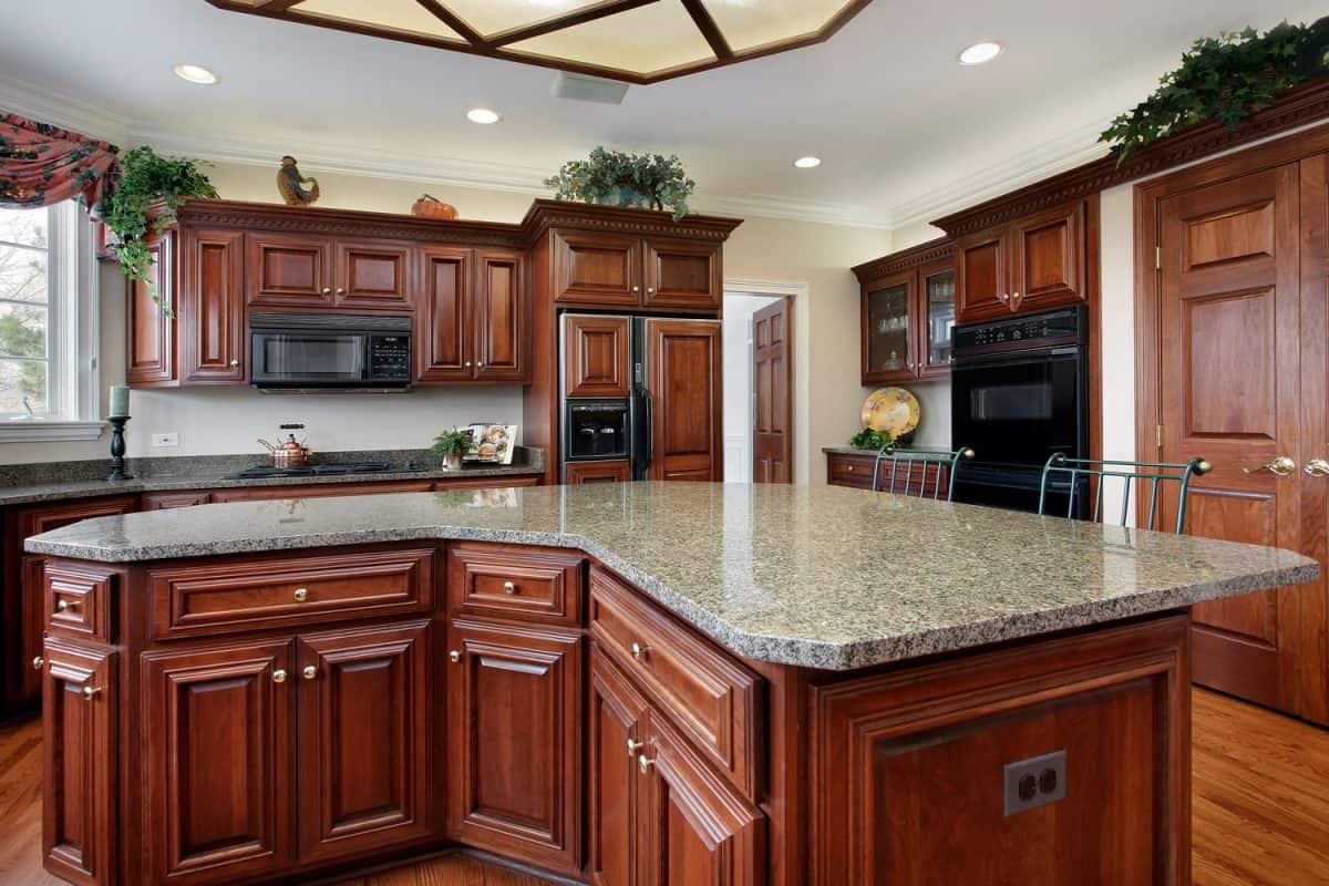Kitchen with large center island