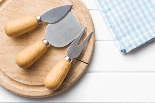 Read more about the article 14 Types Of Cheese Knives [Inc. What Cheese They’re Good For And Why]
