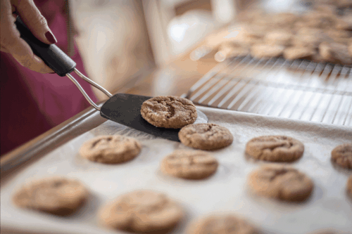 Read more about the article How Long To Bake Chocolate Chip Cookies