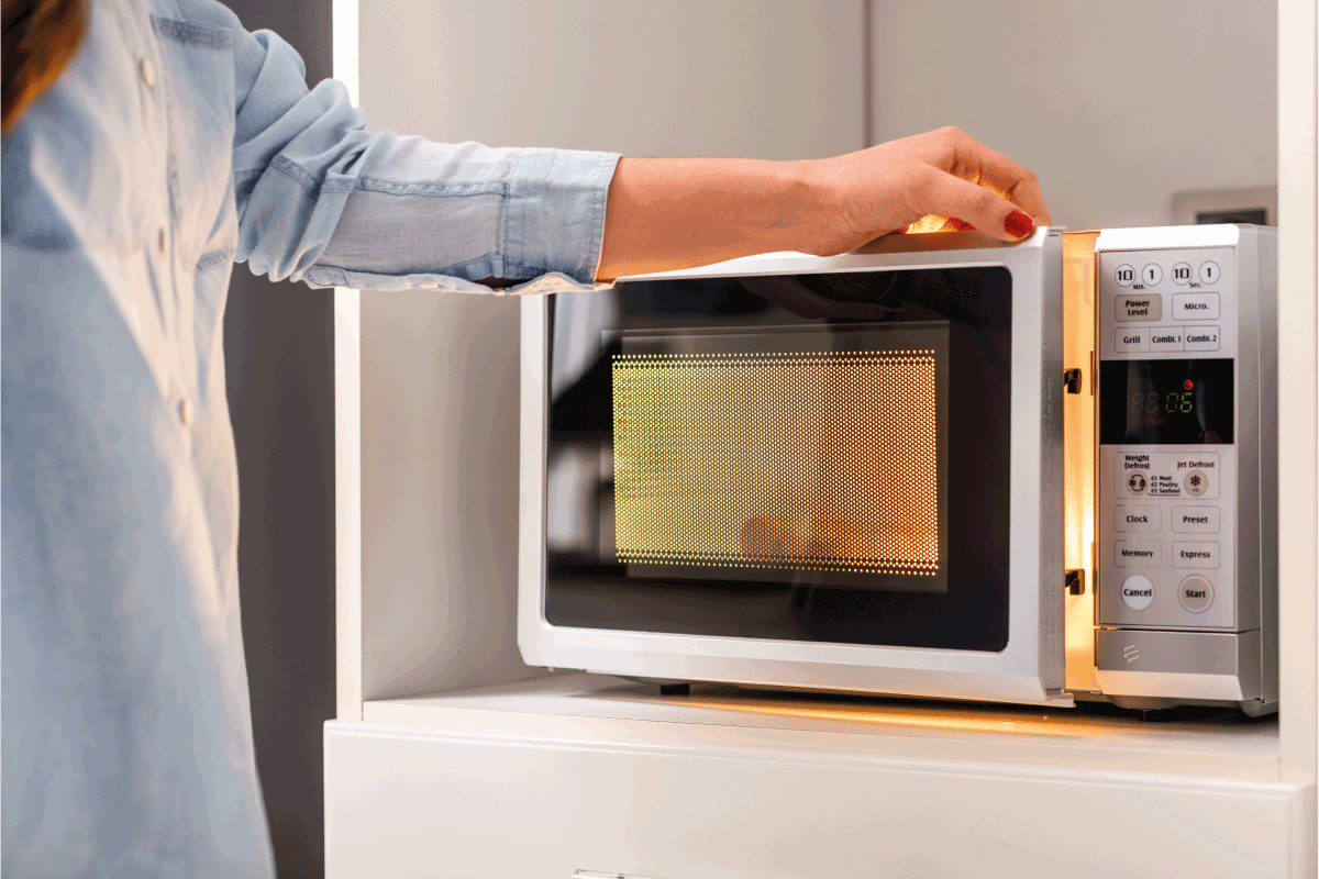 How To Clean Inside A Microwave [A Complete Guide] - Kitchen Seer