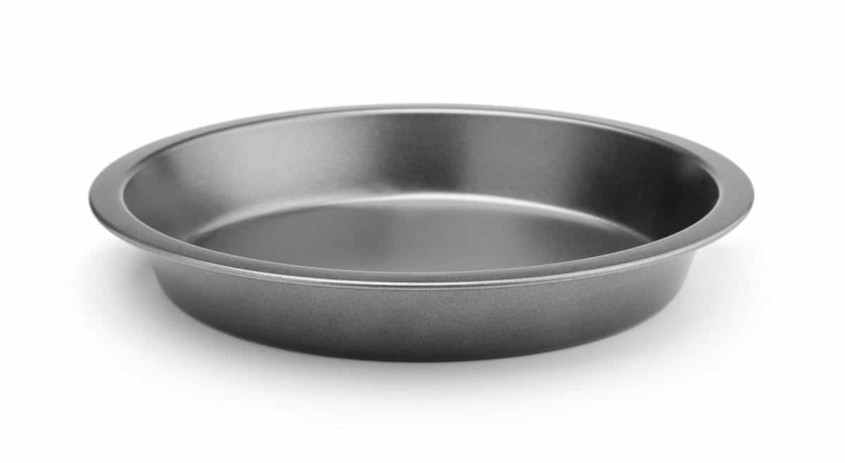 Round metal non-stick baking dish