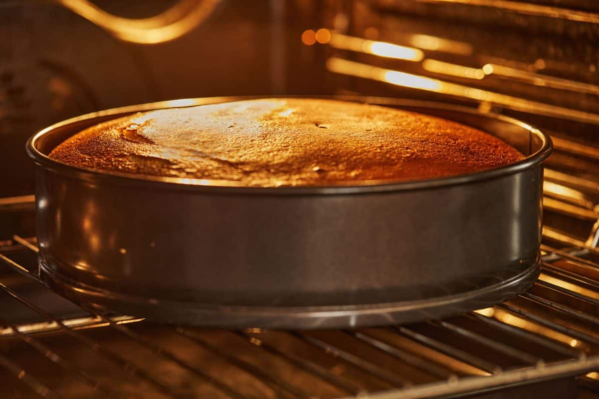 Baking a cheese cake on a pan captured in the oven