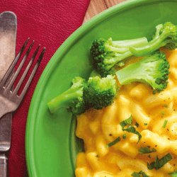 Delicious macaroni and cheddar cheese with steamed broccoli. Should You Put Eggs In Mac And Cheese