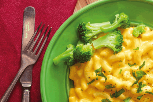 Read more about the article Should You Put Eggs In Mac And Cheese?