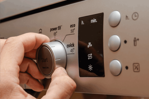 Read more about the article Bosch Dishwasher Doesn’t Drain – How To Reset The Drain