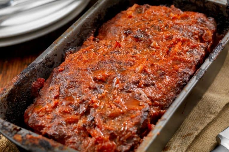 Meatloaf baked in tomato sauce, How To Remove Meatloaf From A Loaf Pan