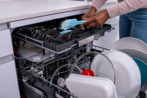 Read more about the article How To Secure A Dishwasher To The Cabinet
