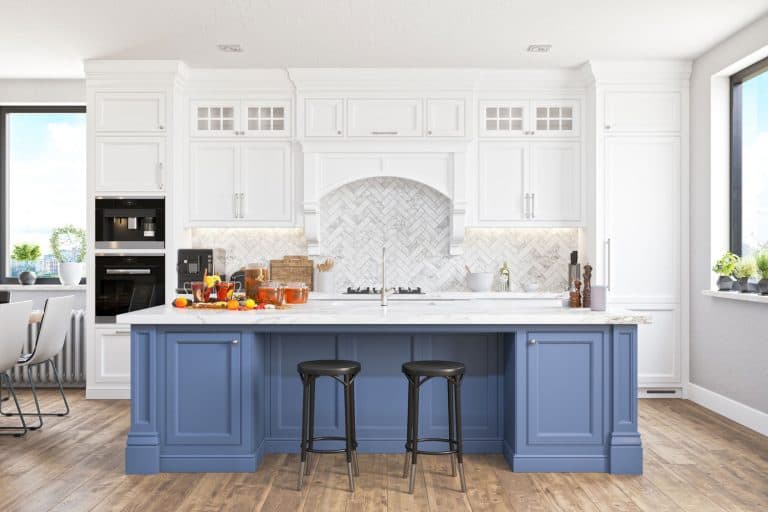 Modern Kitchen With Smart Speaker, Do Kitchen Cabinets Have To Be Symmetrical?