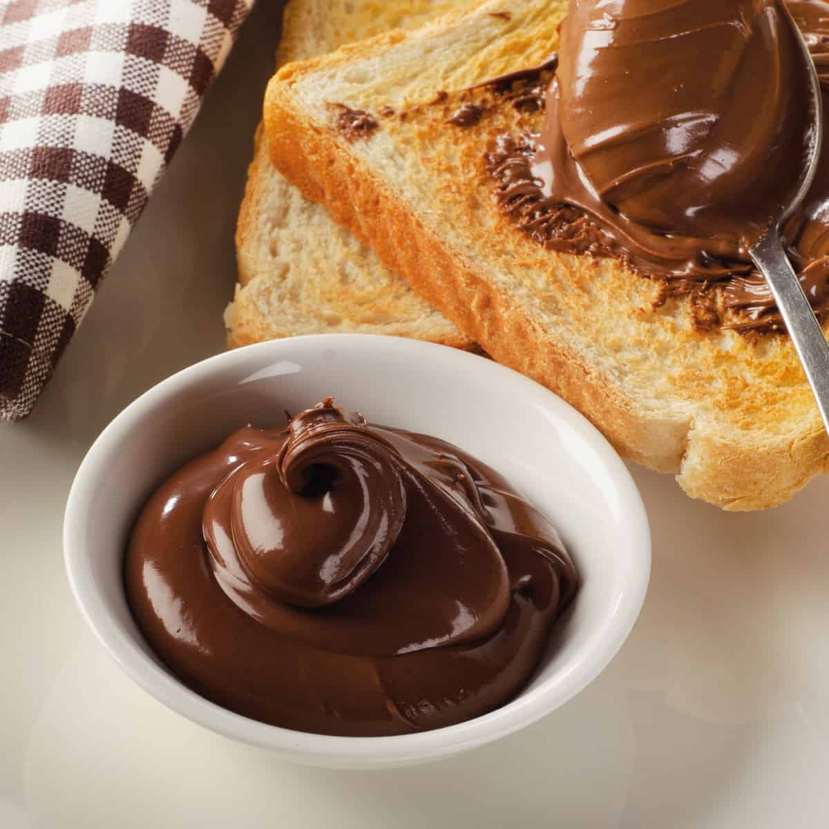 Toasts with chocolate spread