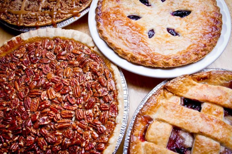 Four delicious pie crust, At What Temperature Should You Bake Pie Crust?