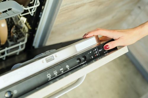 Read more about the article How To Reset A Bosch Dishwasher