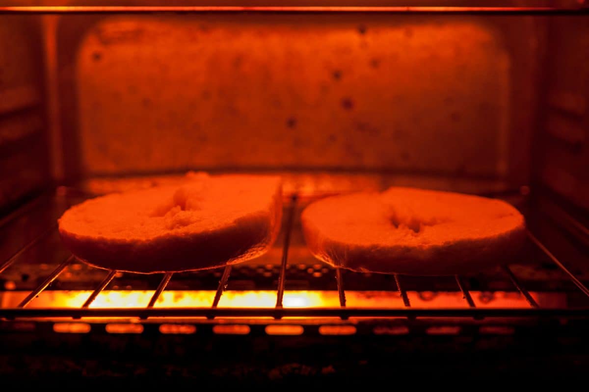Baking a delicious bagel in the small oven toaster