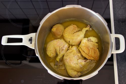 Read more about the article How Long To Cook Chicken In A Pressure Cooker?