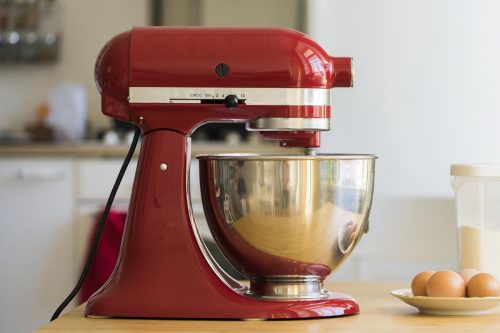 Read more about the article How To Remove the Bowl From a Cuisinart Mixer