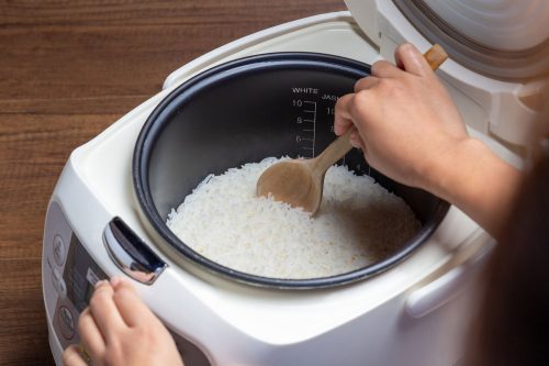 Read more about the article Can A Rice Cooker Keep Rice Warm?