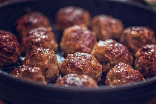 Read more about the article How Long To Cook Meatballs