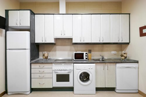 Read more about the article What Color Cabinets Go With White Appliances? [6 Great Ideas!]