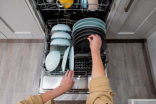 Read more about the article How To Drain GE Dishwasher [Including Mid Cycle]