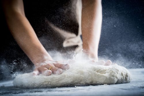 Read more about the article Pizza Dough Won’t Stretch – What To Do?