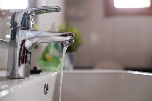 Read more about the article How To Fix Low Water Pressure In Kitchen Sink