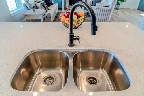 Read more about the article How To Unclog A Double Kitchen Sink Without A Garbage Disposal?