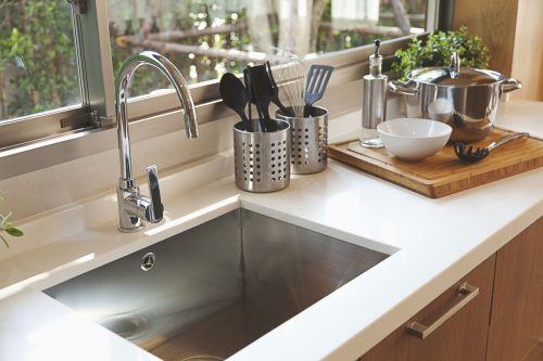 Read more about the article How Long Does It Take To Replace A Kitchen Sink?