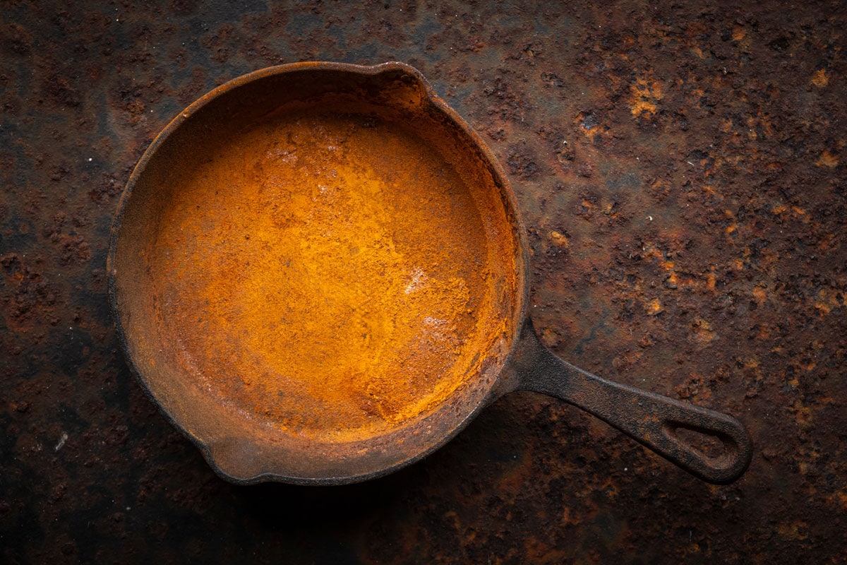 Rusted Cast pan need cleaning and repair