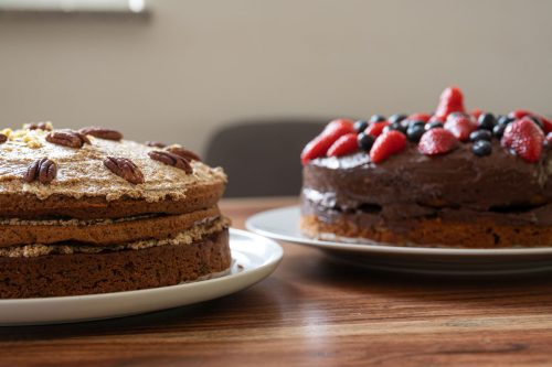 Read more about the article Can You Bake Two Cakes At The Same Time? [Inc. Pies And Cheesecake]