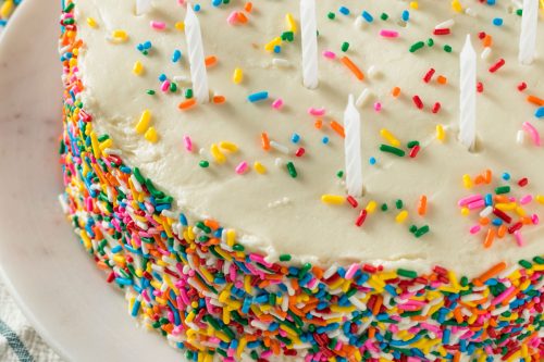 Read more about the article How To Stop Sprinkles From Bleeding Into Cake Icing