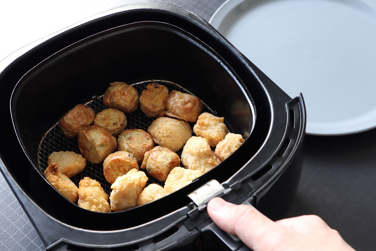 Cooking delicious squid balls or meatballs in an air fryer