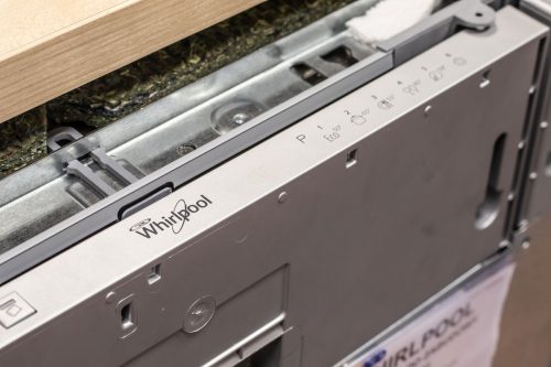 Read more about the article How Long Is Whirlpool Dishwasher Cycle? [Inc. Normal]