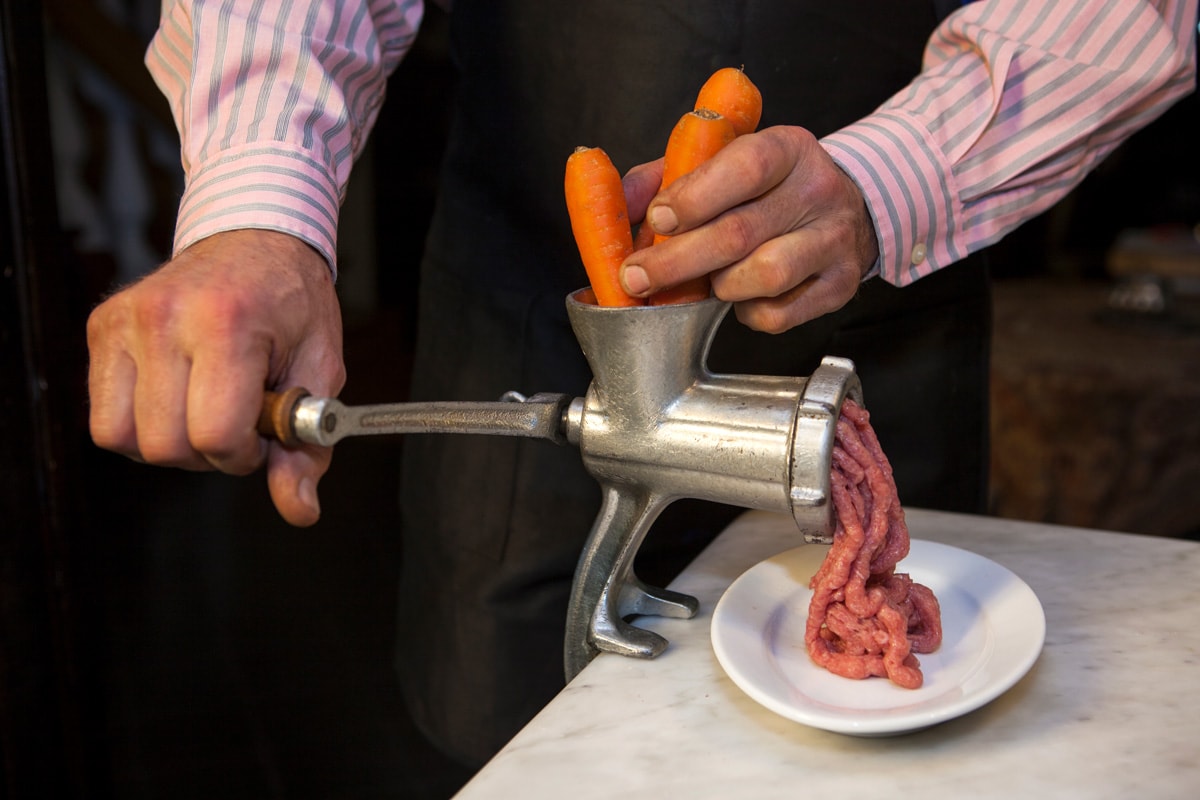 Carnivorous vs vegetarians and a meat grinder, Can You Put Vegetables In A Meat Grinder?