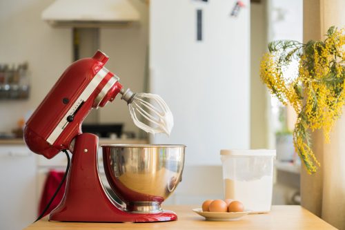 Read more about the article Kitchenaid Mixer Head Wobbles And Bounces – What’s Wrong?