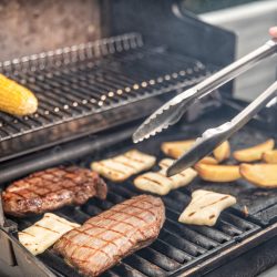 Grilling meat and other burger patties and corn, Should A Blackstone Griddle Be Level? [And How To]