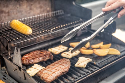 Read more about the article Should A Blackstone Griddle Be Level? [And How To]