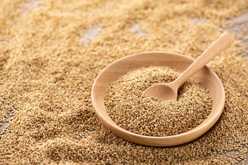 Read more about the article How To Grind Sesame Seeds Without A Grinder?