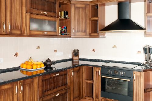 Read more about the article Range Hood Dripping Water When It Rains – What To Do?