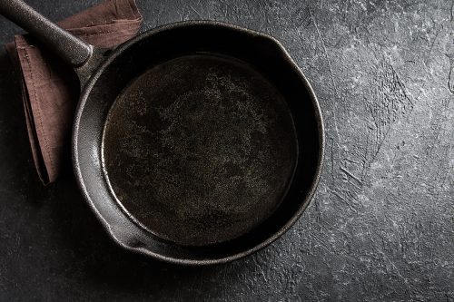 Read more about the article How Long To Season Cast Iron? [Inc. In The Oven Or On The Stovetop]