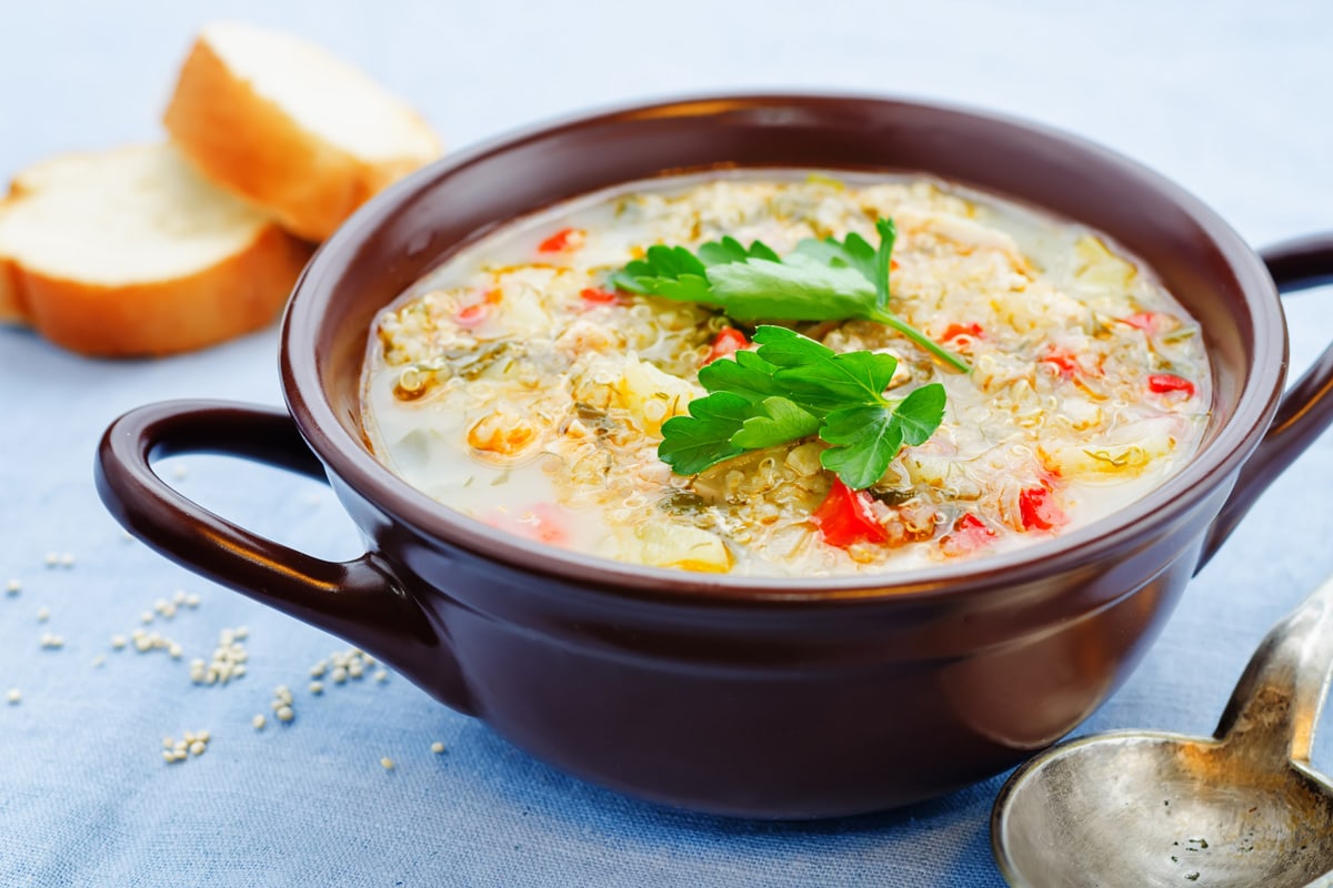 Milk soup with potatoes, quinoa and peppers 